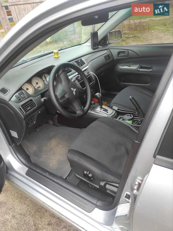 Седан Mitsubishi Lancer 2006 в Черкасах фото 5 Седан Mitsubishi Lancer 2006 в Черкасах