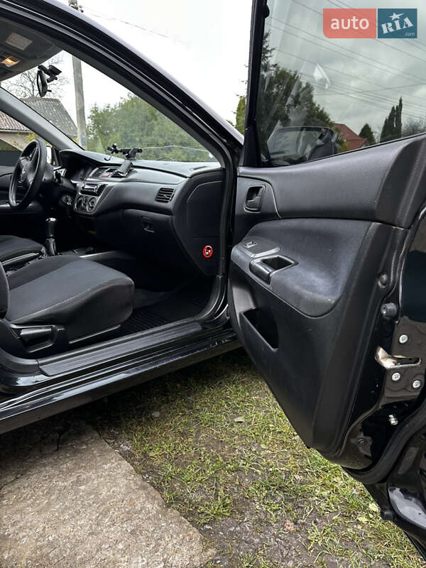 Седан Mitsubishi Lancer 2007 в Славуте