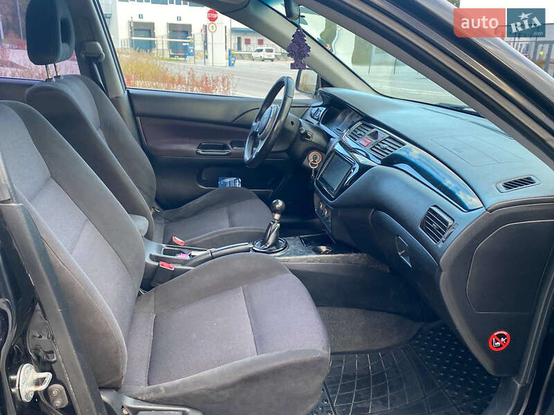 Седан Mitsubishi Lancer 2007 в Львове фото 14 Седан Mitsubishi Lancer 2007 в Львове