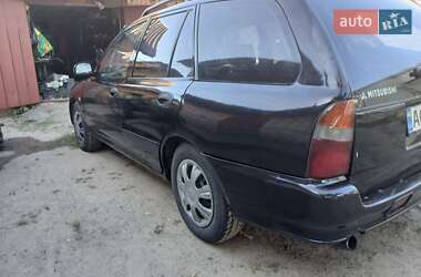 Універсал Mitsubishi Lancer 1995 в  фото 4 Універсал Mitsubishi Lancer 1995 в