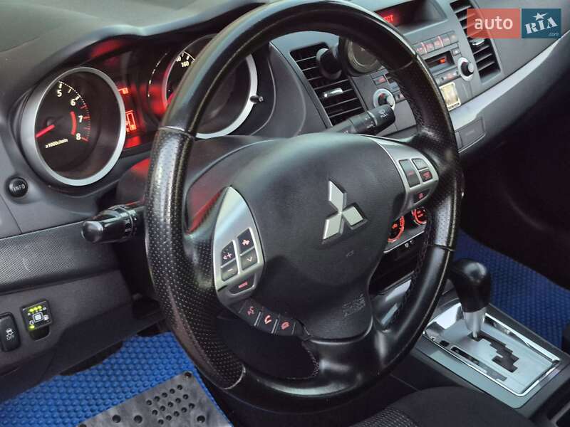 Седан Mitsubishi Lancer 2011 в Одесі фото 29 Седан Mitsubishi Lancer 2011 в Одесі