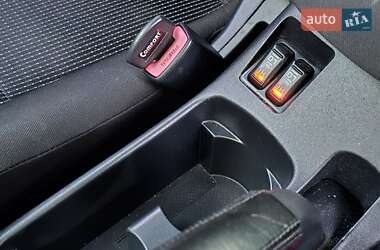 Седан Mitsubishi Lancer 2011 в  фото 34 Седан Mitsubishi Lancer 2011 в