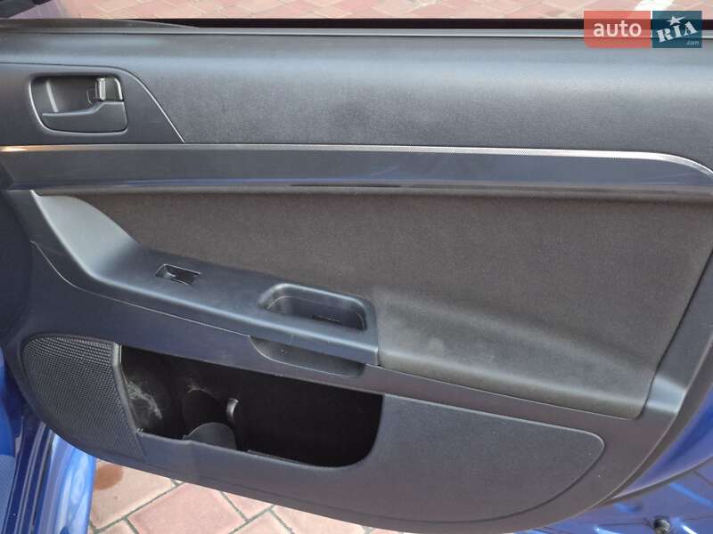 Седан Mitsubishi Lancer 2011 в Одесі фото 46 Седан Mitsubishi Lancer 2011 в Одесі