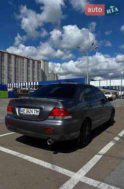 Седан Mitsubishi Lancer 2006 в  фото 2 Седан Mitsubishi Lancer 2006 в