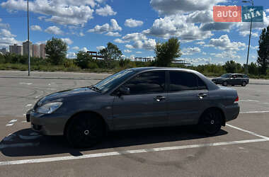 Седан Mitsubishi Lancer 2006 в  фото 5 Седан Mitsubishi Lancer 2006 в
