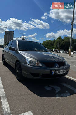 Седан Mitsubishi Lancer 2006 в  фото 7 Седан Mitsubishi Lancer 2006 в
