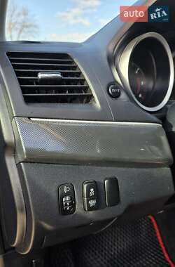 Седан Mitsubishi Lancer 2011 в  фото 16 Седан Mitsubishi Lancer 2011 в
