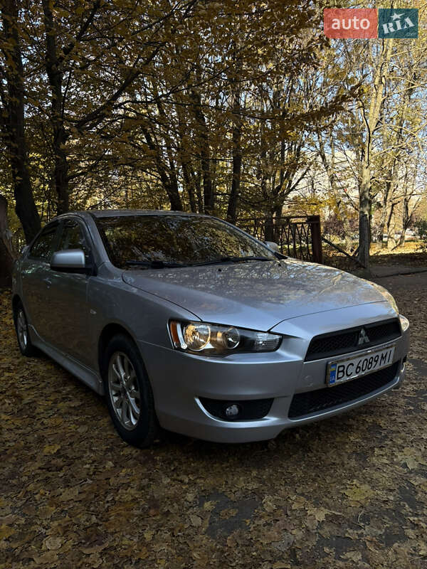 Седан Mitsubishi Lancer 2011 в Львові фото 9 Седан Mitsubishi Lancer 2011 в Львові