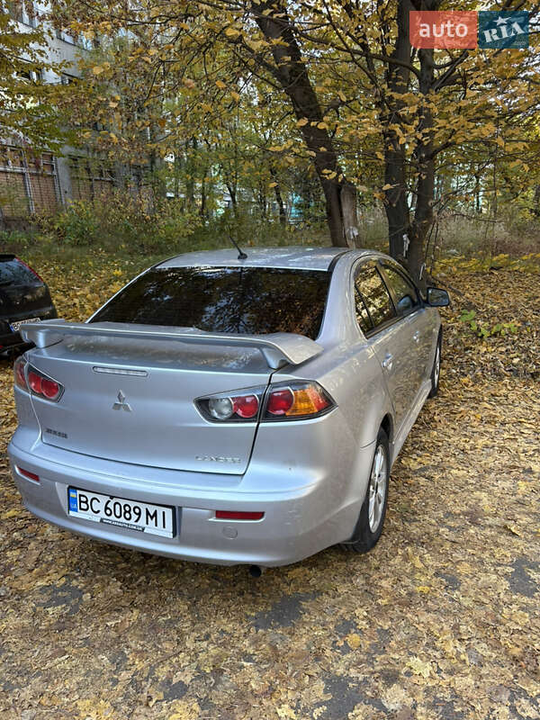 Седан Mitsubishi Lancer 2011 в Львові фото 12 Седан Mitsubishi Lancer 2011 в Львові