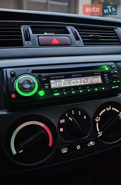 Седан Mitsubishi Lancer 2008 в  фото 49 Седан Mitsubishi Lancer 2008 в