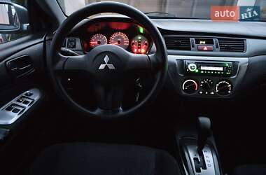 Седан Mitsubishi Lancer 2008 в  фото 51 Седан Mitsubishi Lancer 2008 в