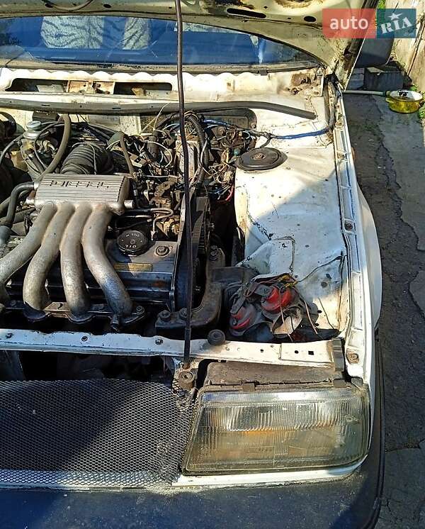 Седан Mitsubishi Lancer 1987 в Запорожье фото 5 Седан Mitsubishi Lancer 1987 в Запорожье