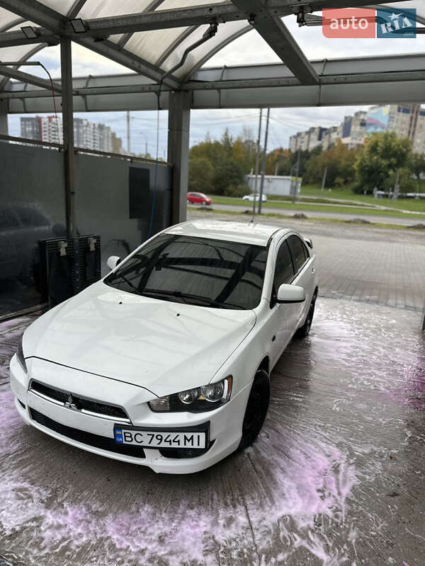 Седан Mitsubishi Lancer 2008 в Львове