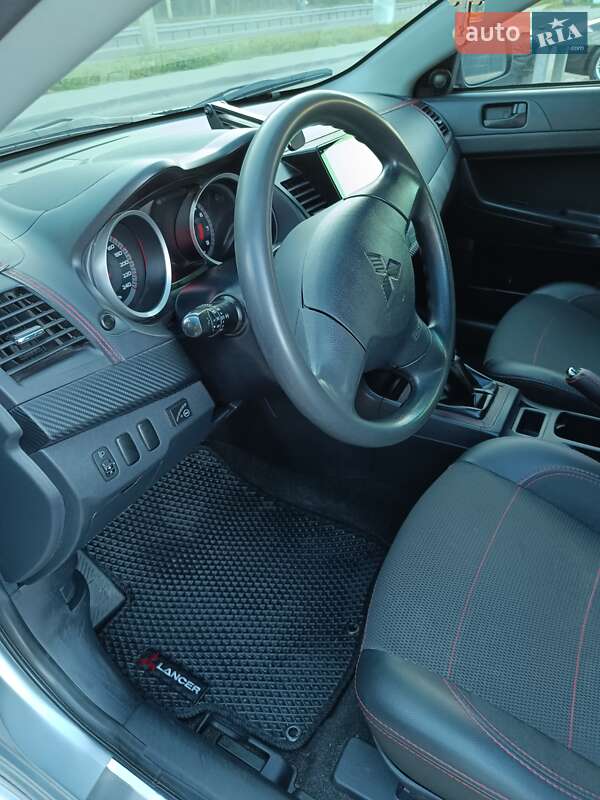 Седан Mitsubishi Lancer 2008 в Днепре