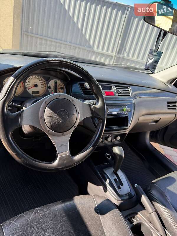 Седан Mitsubishi Lancer 2004 в Одесі