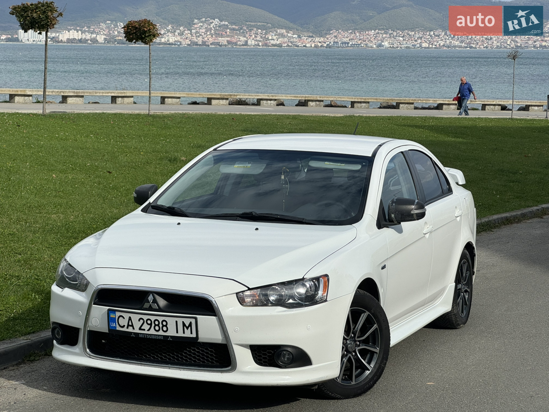 2015 Mitsubishi Lancer - фото 1