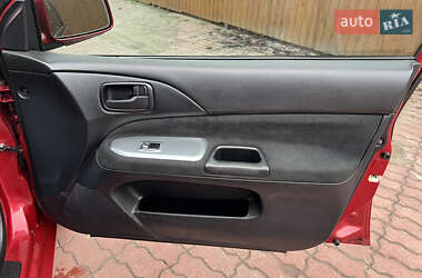 Седан Mitsubishi Lancer 2009 в  фото 28 Седан Mitsubishi Lancer 2009 в