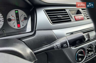Седан Mitsubishi Lancer 2009 в  фото 43 Седан Mitsubishi Lancer 2009 в