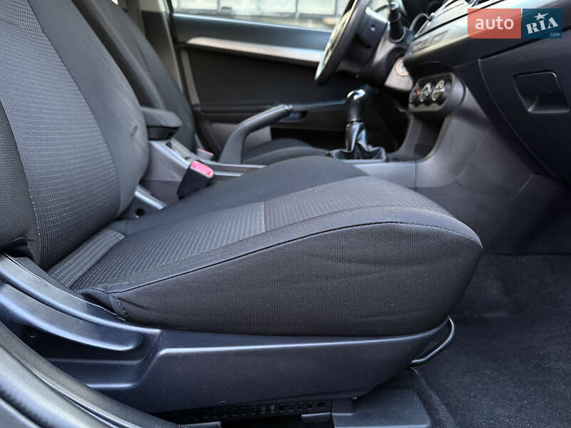 Седан Mitsubishi Lancer 2007 в Житомирі фото 41 Седан Mitsubishi Lancer 2007 в Житомирі