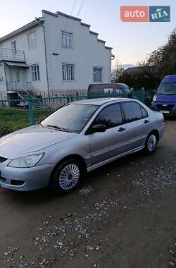 Седан Mitsubishi Lancer 2004 в Чернівцях