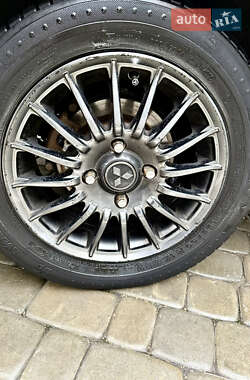 Седан Mitsubishi Lancer 2005 в  фото 18 Седан Mitsubishi Lancer 2005 в