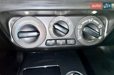 Седан Mitsubishi Lancer 2005 в  фото 21 Седан Mitsubishi Lancer 2005 в