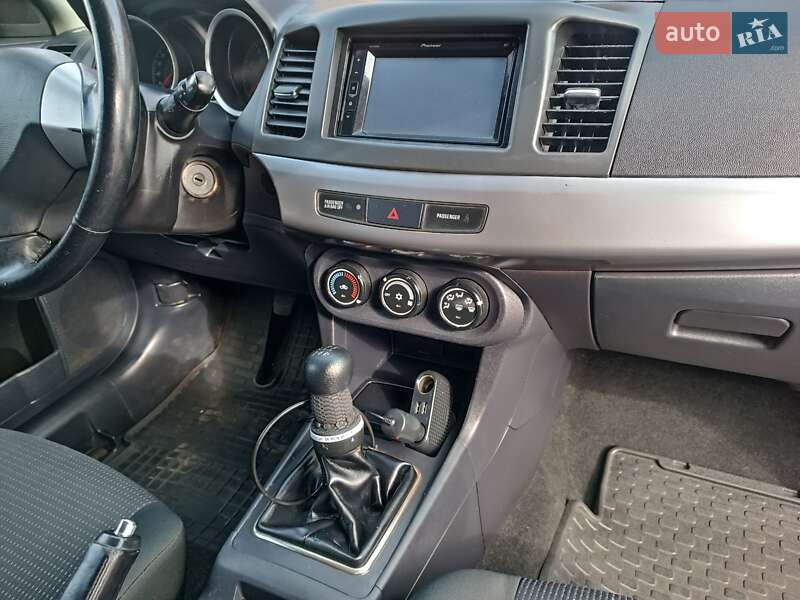 Хэтчбек Mitsubishi Lancer 2011 в Харькове фото 16 Хэтчбек Mitsubishi Lancer 2011 в Харькове