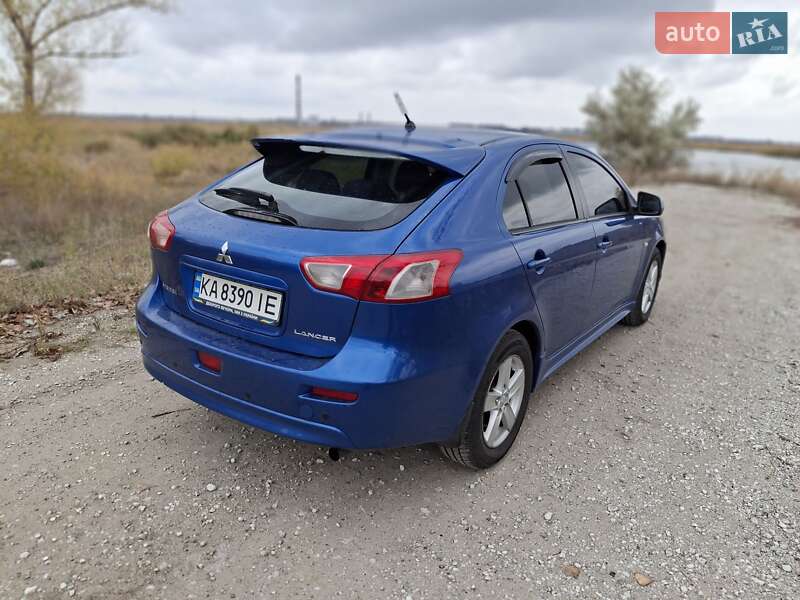 Хетчбек Mitsubishi Lancer 2008 в Новомосковську