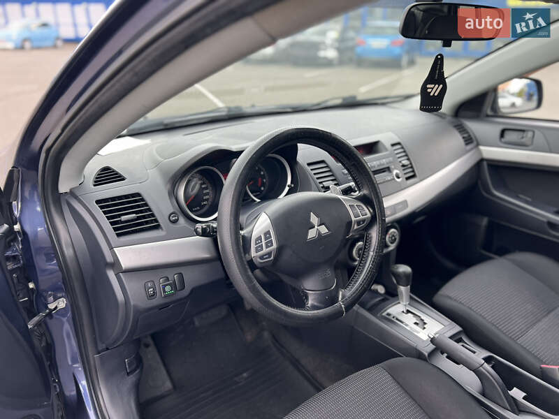 Седан Mitsubishi Lancer 2008 в Киеве фото 10 Седан Mitsubishi Lancer 2008 в Киеве