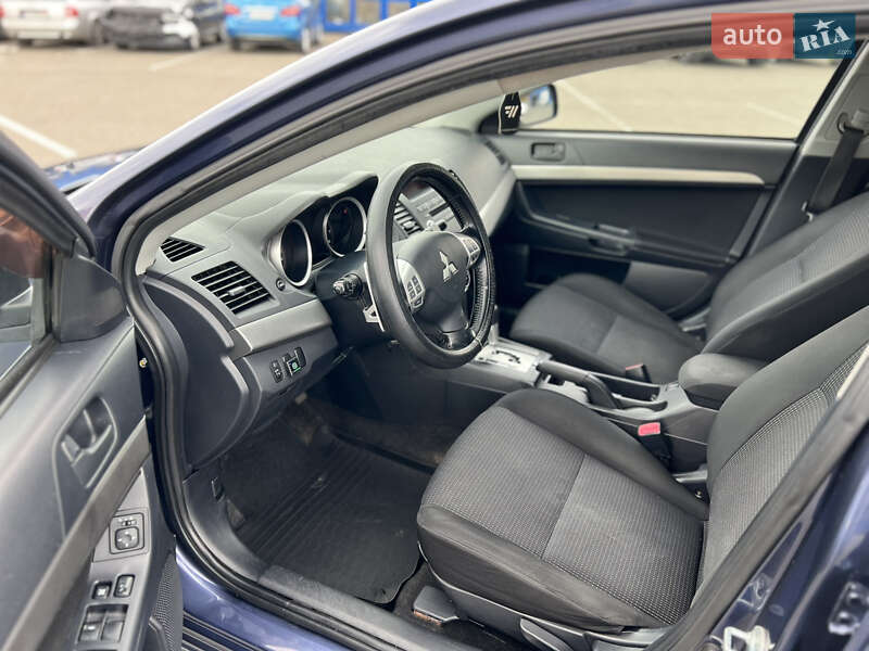 Седан Mitsubishi Lancer 2008 в Киеве фото 11 Седан Mitsubishi Lancer 2008 в Киеве
