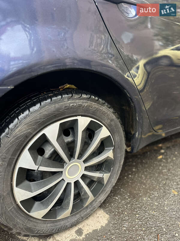 Седан Mitsubishi Lancer 2008 в Южноукраинске