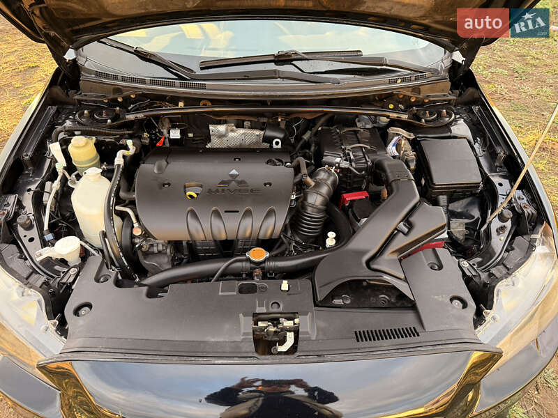 Седан Mitsubishi Lancer 2009 в Киеве фото 10 Седан Mitsubishi Lancer 2009 в Киеве