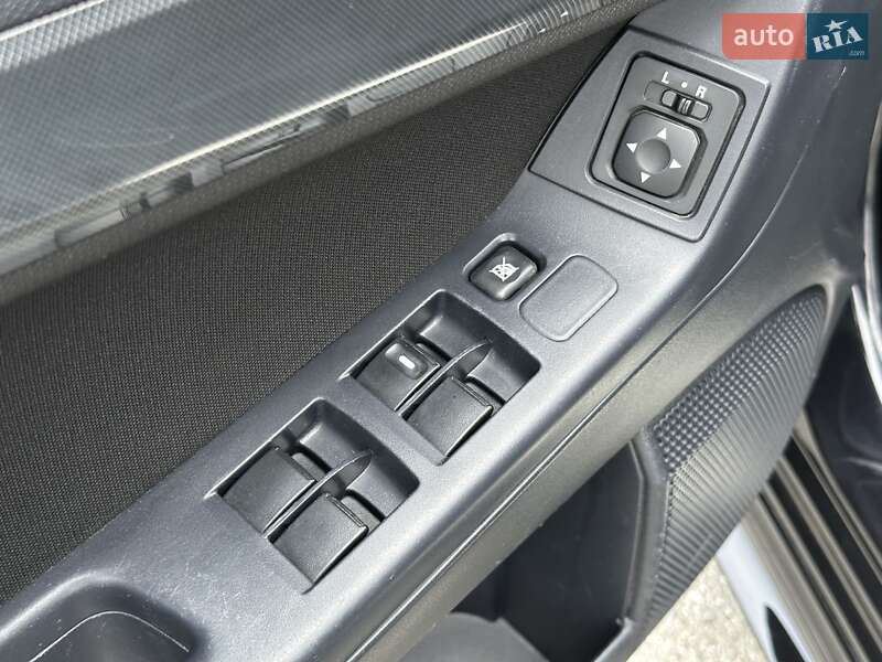 Седан Mitsubishi Lancer 2008 в Києві фото 26 Седан Mitsubishi Lancer 2008 в Києві