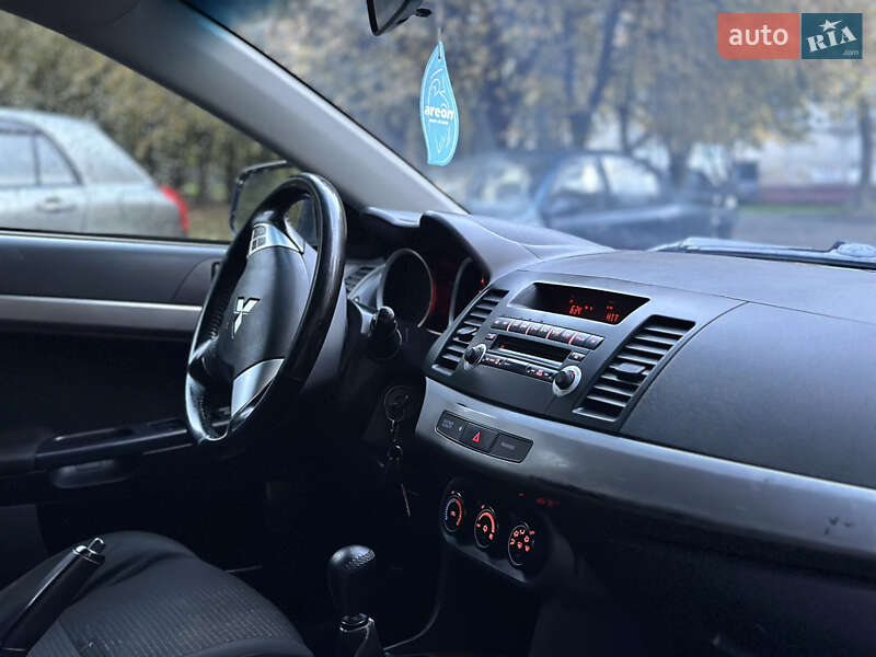 Седан Mitsubishi Lancer 2008 в Львові