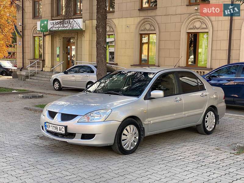 Седан Mitsubishi Lancer 2005 в Запоріжжі
