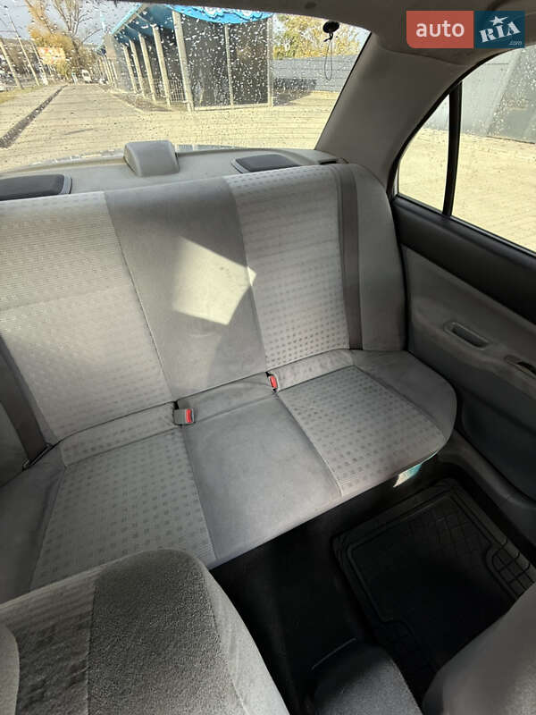 Седан Mitsubishi Lancer 2004 в Дніпрі фото 10 Седан Mitsubishi Lancer 2004 в Дніпрі