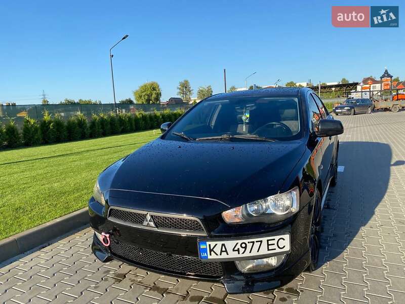Седан Mitsubishi Lancer 2009 в Виннице