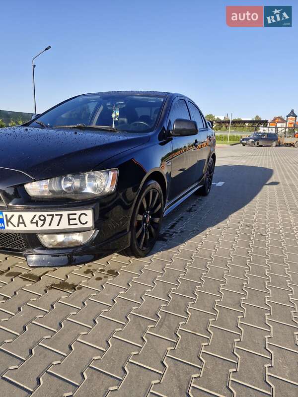 Седан Mitsubishi Lancer 2009 в Виннице
