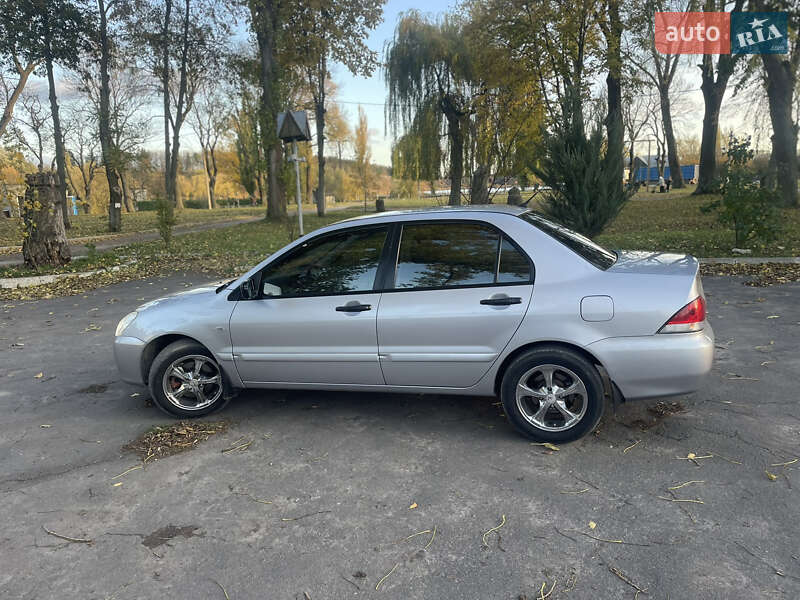 Седан Mitsubishi Lancer 2004 в Теофиполе фото 10 Седан Mitsubishi Lancer 2004 в Теофиполе
