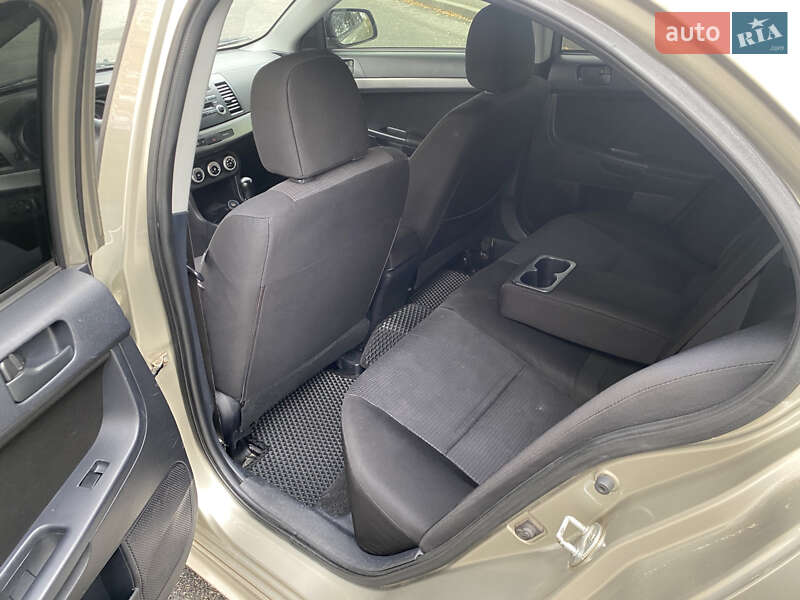 Седан Mitsubishi Lancer 2008 в Запорожье