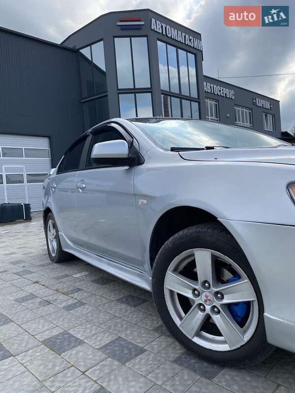 Седан Mitsubishi Lancer 2009 в Турці