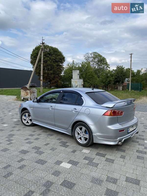 Седан Mitsubishi Lancer 2009 в Турці