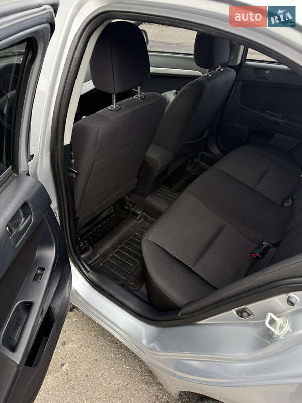 Седан Mitsubishi Lancer 2007 в Дымере