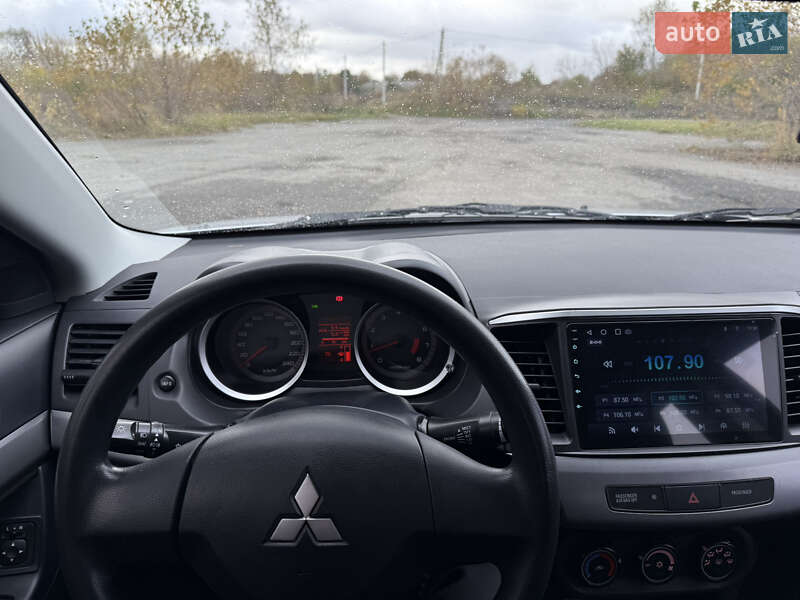 Седан Mitsubishi Lancer 2007 в Дымере
