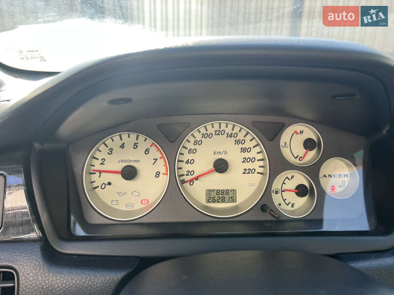 Седан Mitsubishi Lancer 2004 в Обухове фото 8 Седан Mitsubishi Lancer 2004 в Обухове