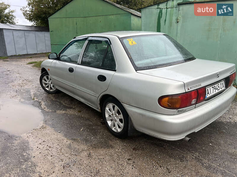 Седан Mitsubishi Lancer 1995 в Хмельницком фото 3 Седан Mitsubishi Lancer 1995 в Хмельницком