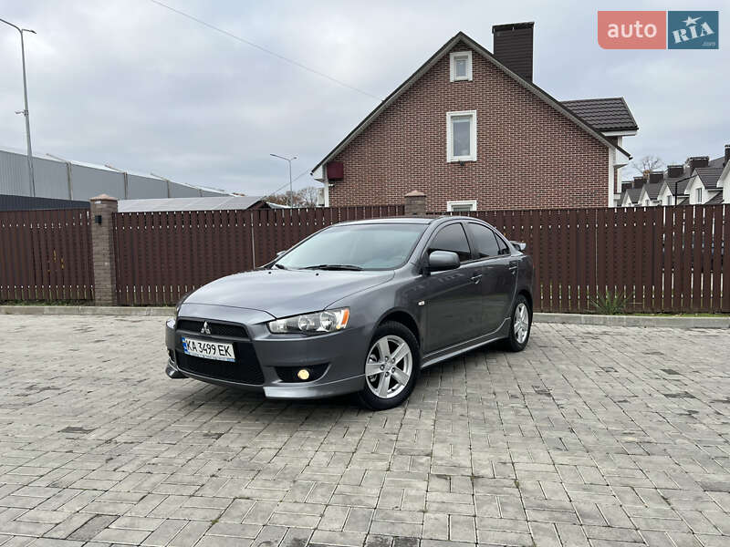 Седан Mitsubishi Lancer 2009 в Черкассах