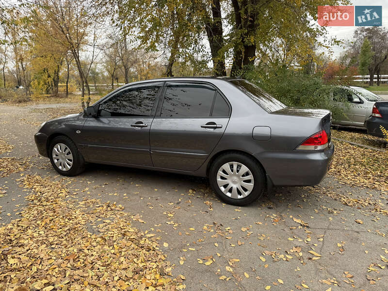 Седан Mitsubishi Lancer 2007 в Днепре