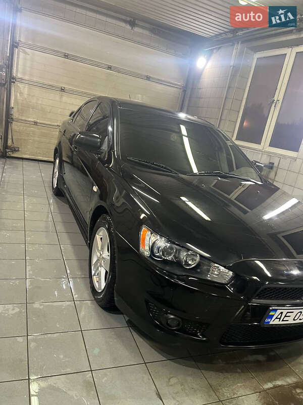 Седан Mitsubishi Lancer 2008 в Днепре