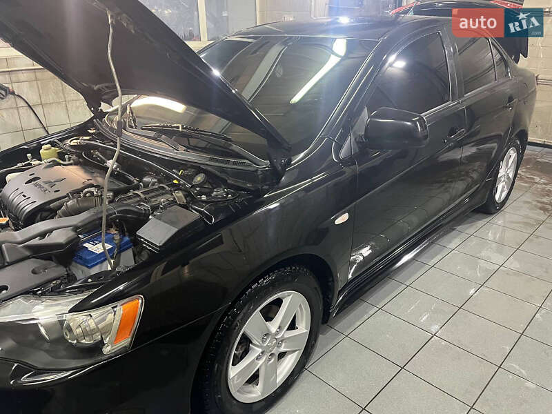 Седан Mitsubishi Lancer 2008 в Днепре